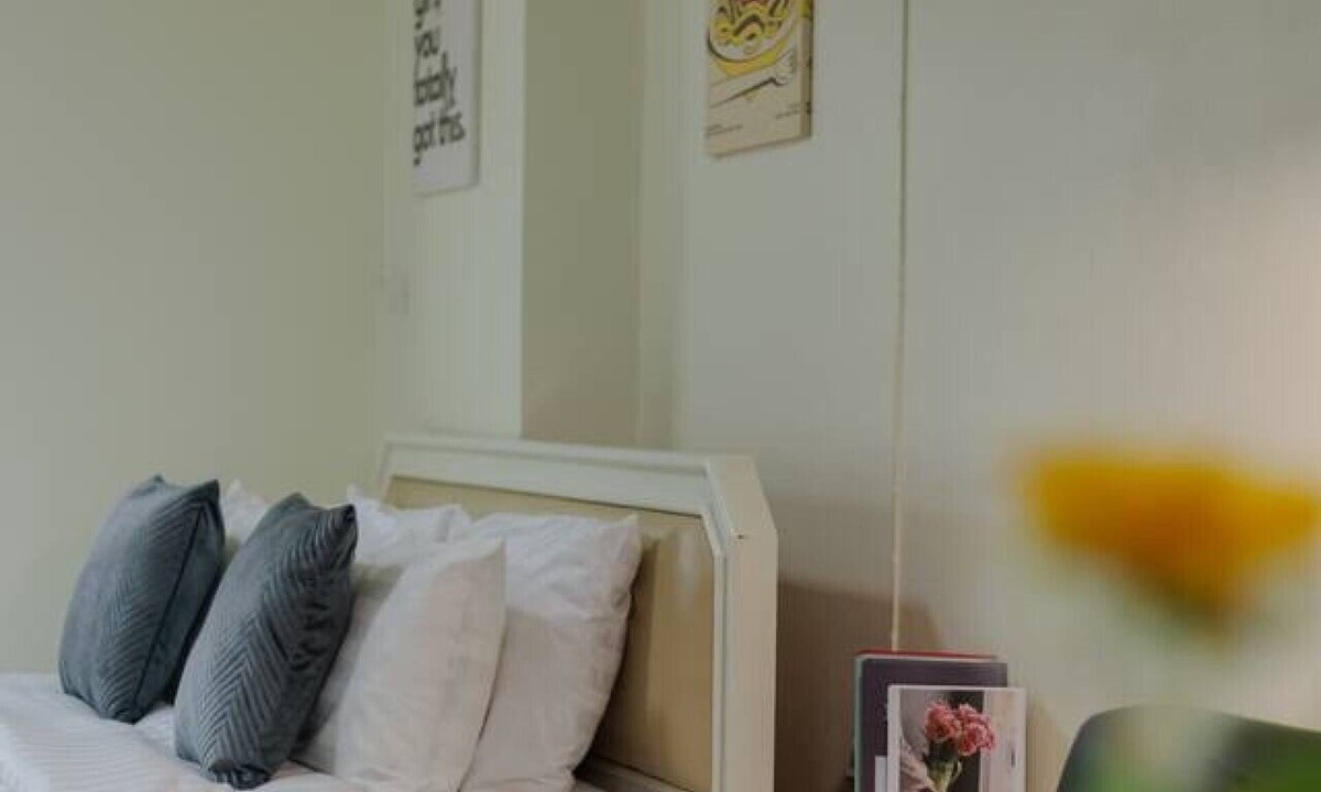 Huay Kaew Apartment | Mid century style near Nimman and Maya