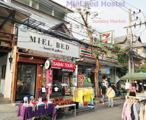 Old City Hostel | MIEL BED Hostel & Gallery