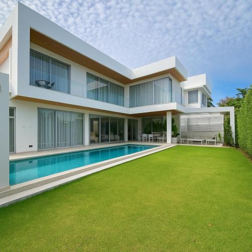 Chalong Villa | Minimalist luxury villa