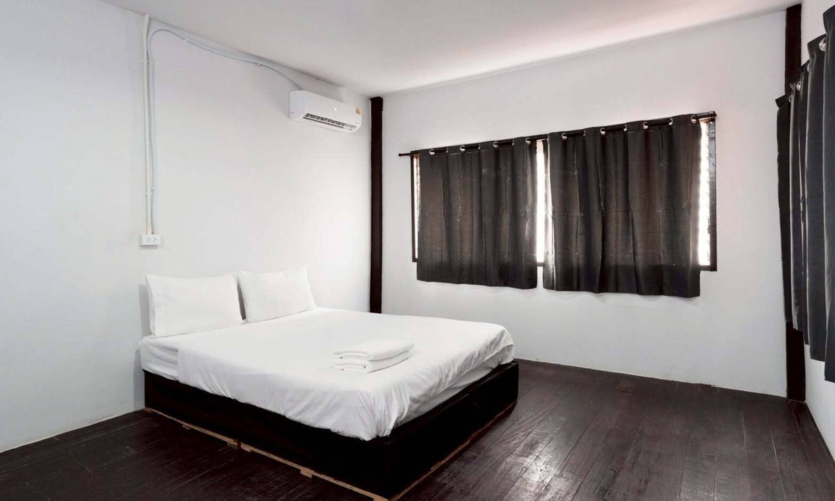 Wat Bowon Niwet Hotel | Mitr Inn Khaosan