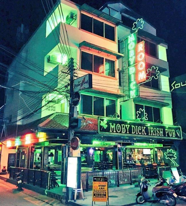Chaweng City Center Hotel | Moby Dick Guesthouse