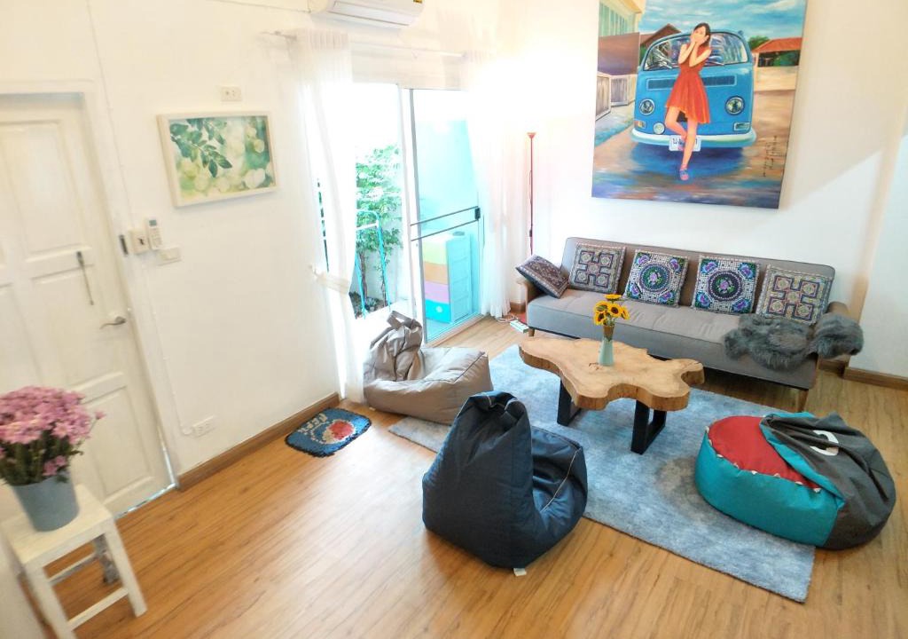 Huay Kaew Villa | Moon House