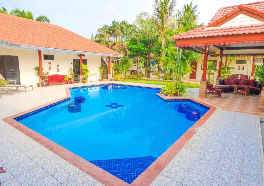 Pranburi Villa | Mountain Beach Retreat