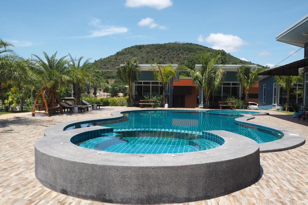 Pranburi Hotel | Mountain View resort