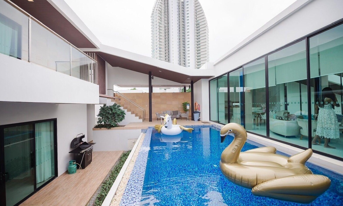 Na Chom Thian Villa | Movenpick Luxury Pool Villa By Hello Pattaya