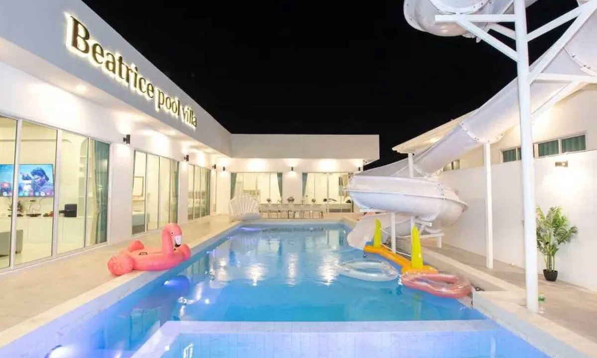 Pong House | Na Jomtien 6BR Pool Villa · 24m Waterslide