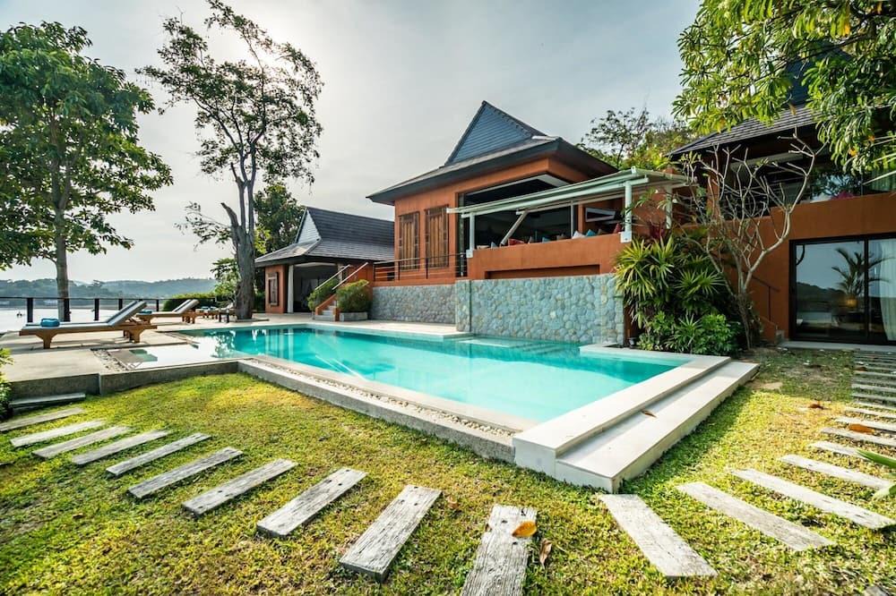 Wichit Villa | Nam Bo Villa by Lofty - Oceanfront private pool villa with maid and cook