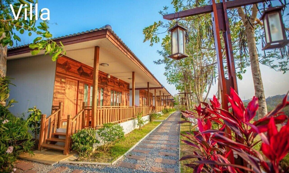 Nan Hotel | Nan Green Lake View Resort