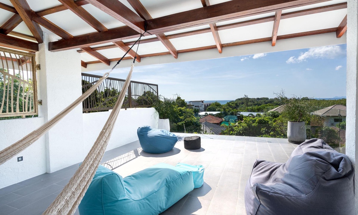 Ko Lanta Villa | New 'Balinese Style' Pool Villa Near Beach with Sunset Sea View!