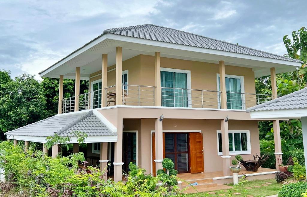 Rayong House | New Home Family Rayong บ้านเดี่ยว สร้างใหม่ ใกล้ชายหาด ตัวเมืองระยอง