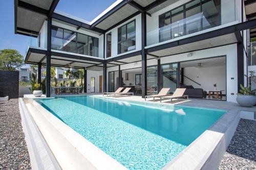 Ban Saiyuan Villa | New & Modern, Loft Style 4BR Villa Sunset Garden 3, 12m Salt Pool, just 10min drive Naiharn Beach