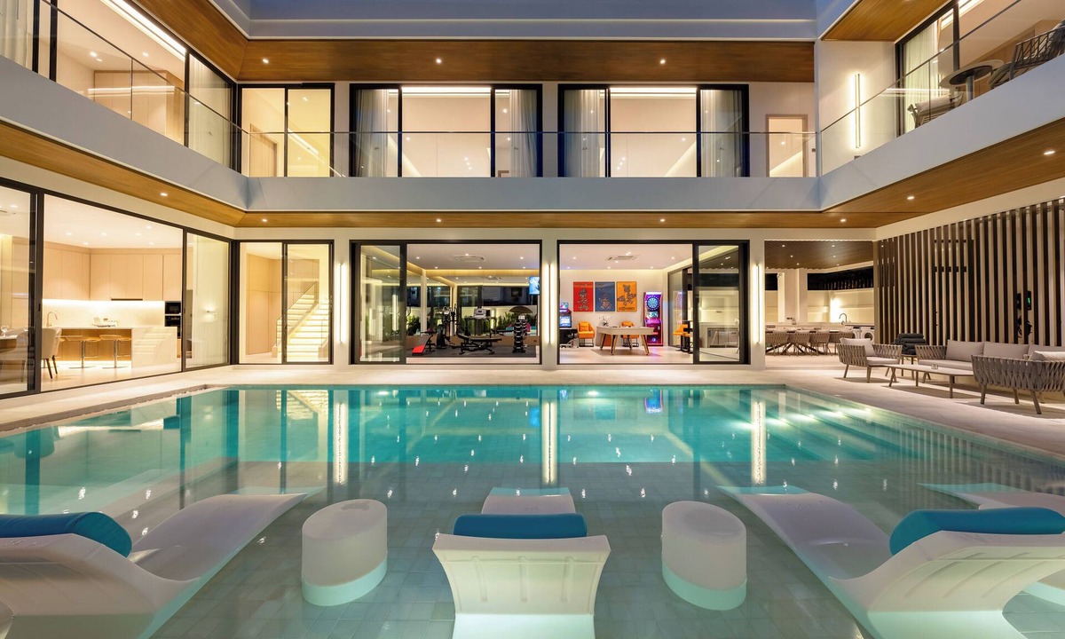 South Pattaya Villa | New Pool Villa 8BR/16 Persons/Sauna/Pool Table/Gym/Dart Games/EV Charger