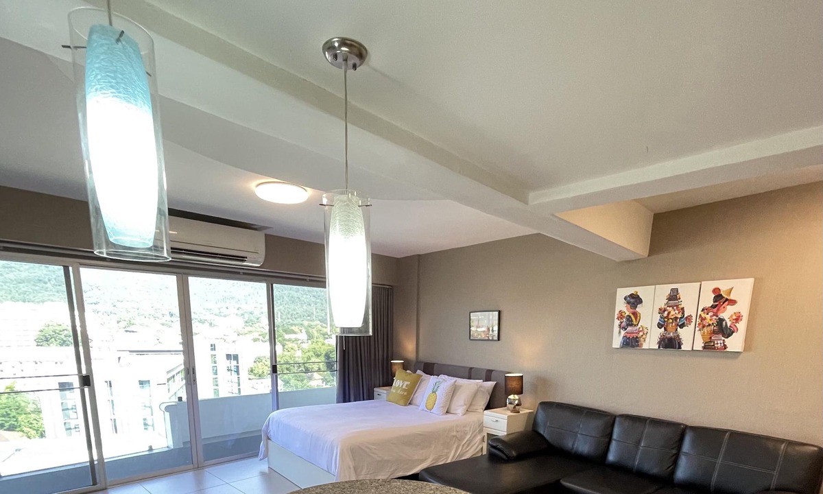 Nimman Apartment | Nimman Studio with FREE Motorbike - Kitchen - View - Pool - Chom Doi 2