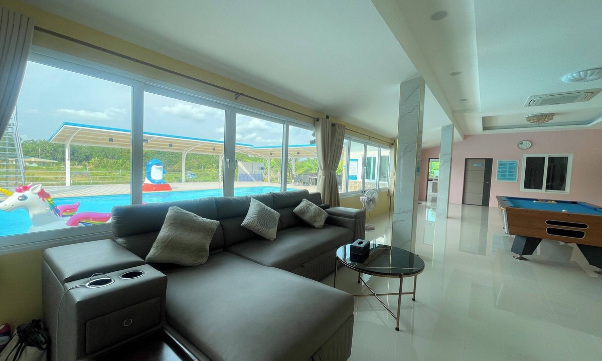 Klaeng Villa | Nueng Pool Villa