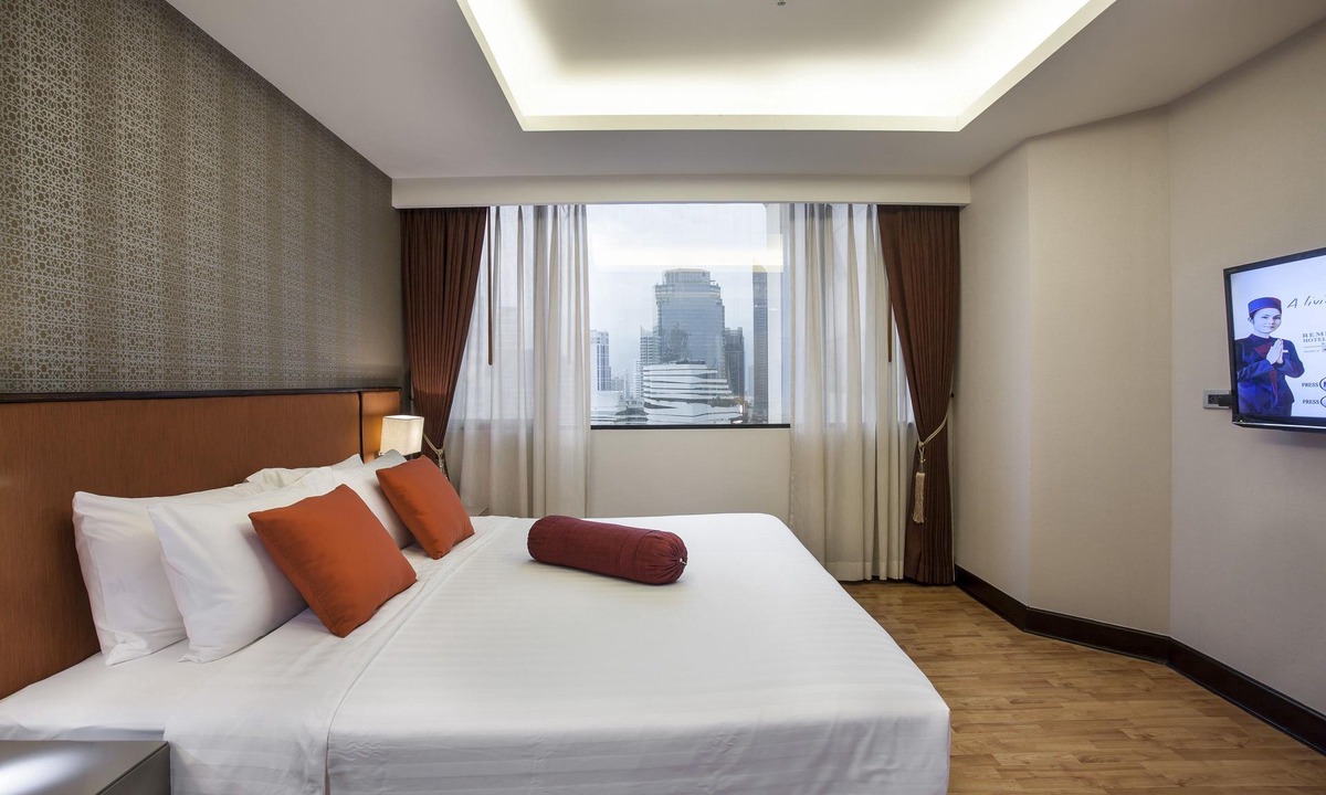 Bangkok Central Business District Apartment | One Bedroom Suite in heart of the city (A4)
