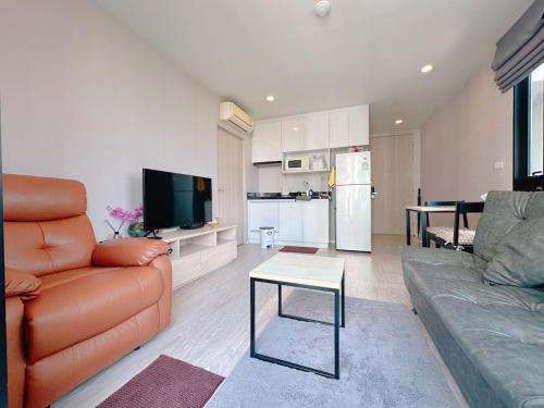 Huay Kaew Apartment | Palm Spring Fountain Condo Nimman Chiang Mai