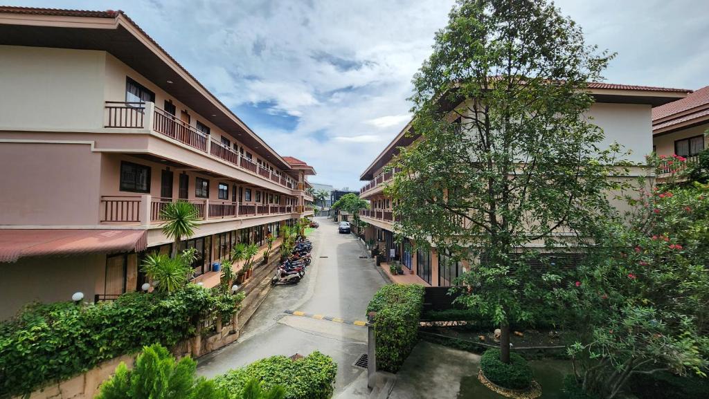 Chaweng City Center Hotel | Panupong Hotel