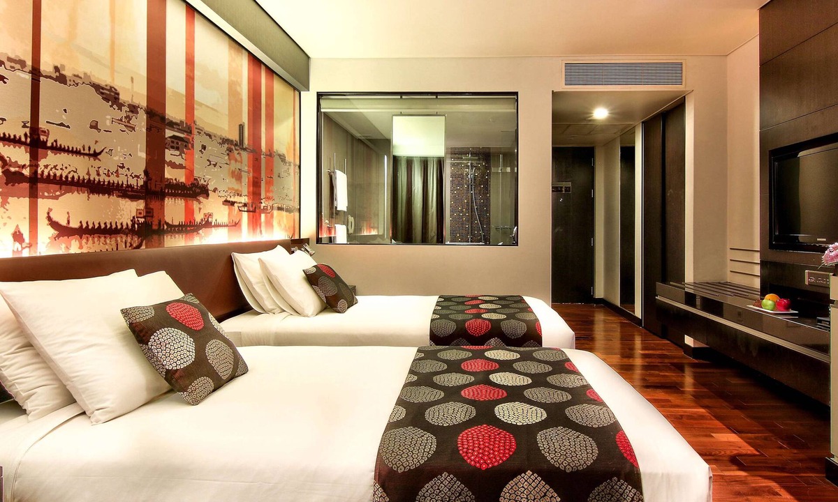 Bangkok Central Business District Hotel | PARK PLAZA BANGKOK SOI 18