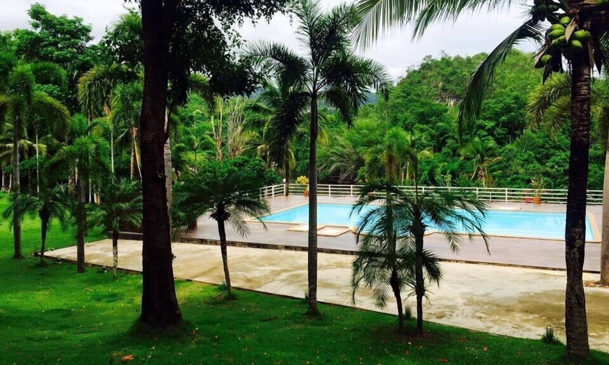 Tha Sao Resort | Pechmaneekan Beach Resort