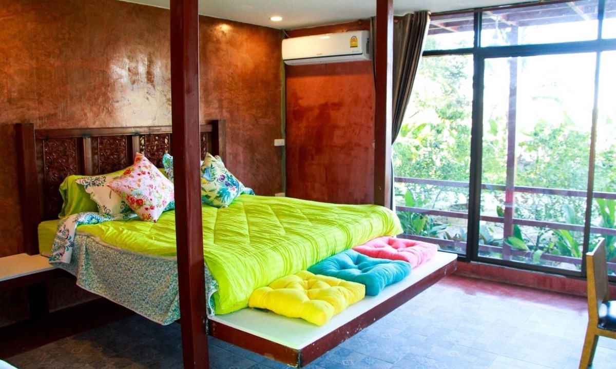 San Kamphaeng House | Phu Mi Lum Nao House