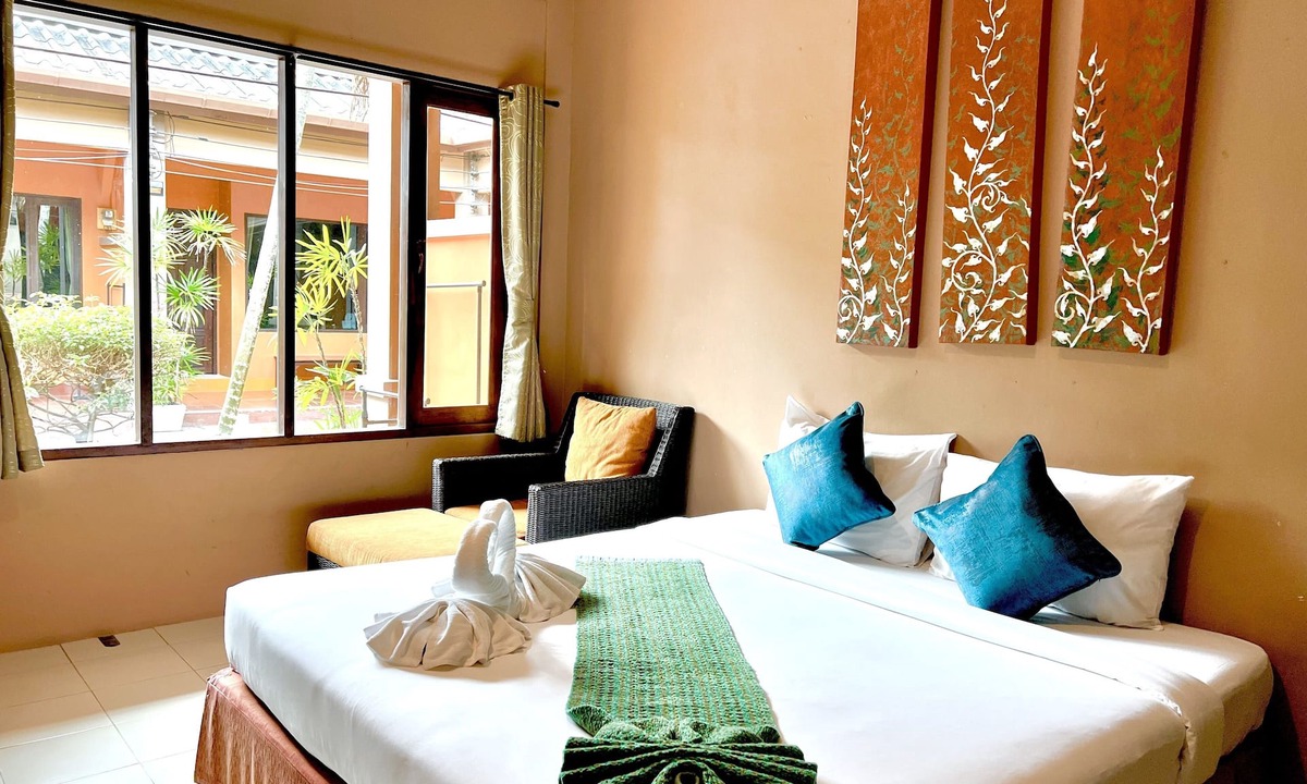 Chalong Hotel | Phuket Siam Villas