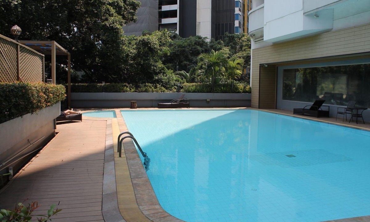 Makkasan Condo | Ploenchit Superb Location, 86sqm, nearby Bumrungrad Hospital - minimum 30 days
