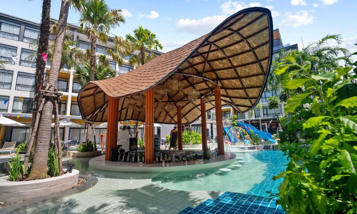 Sa Khu Apartment | Pool View Condo 2204, Wyndham Garden Resort