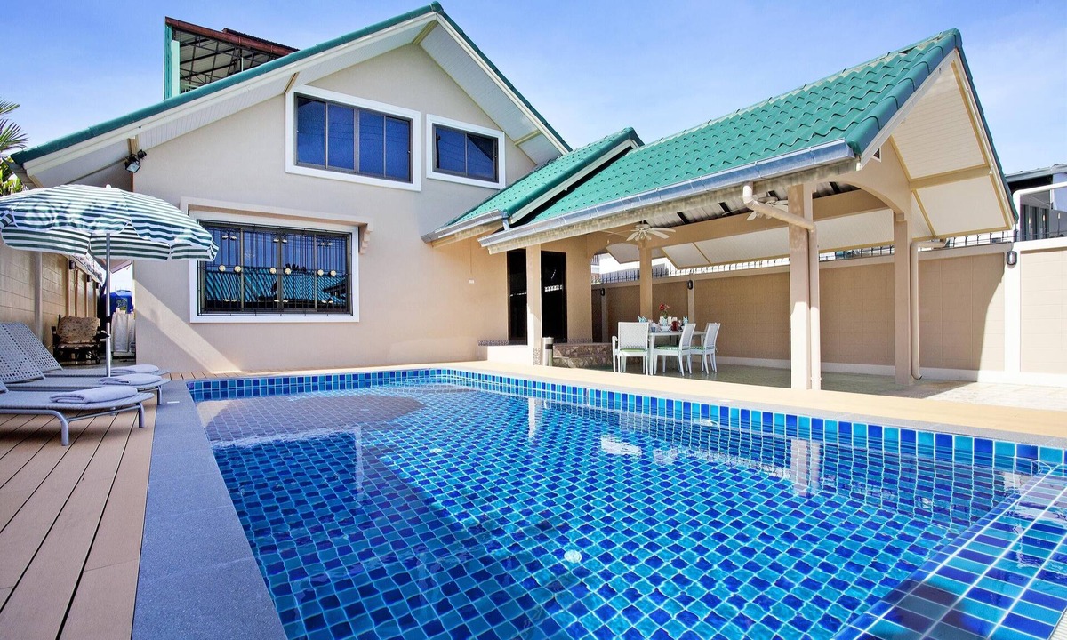South Pattaya Villa | Pratumnak Pool Villa tanzanite