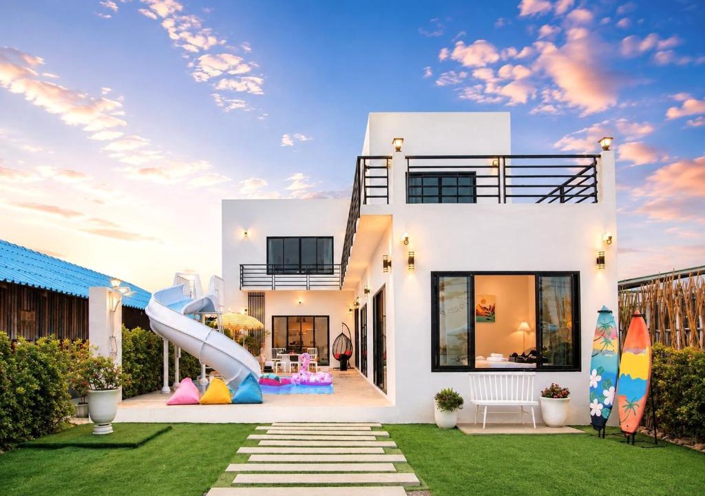 Hat Chao Samran House | Privacy Beach Pool villa