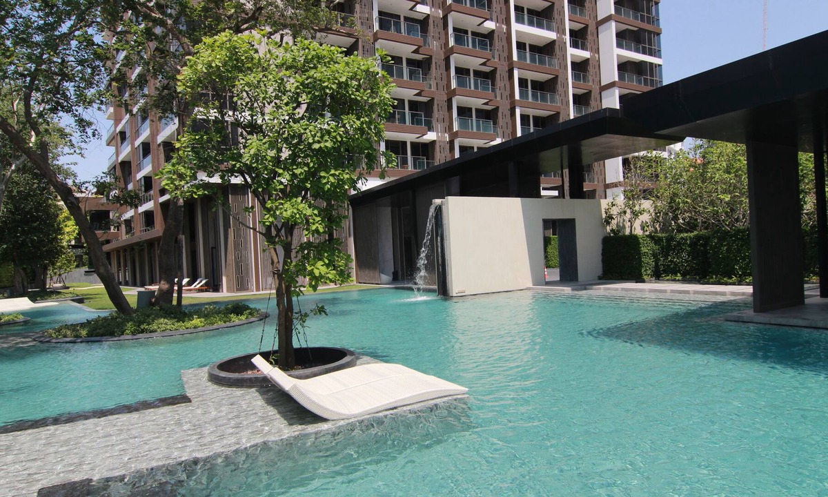 North Pattaya Apartment | Private beach, stunning pool, tranquil Pattaya