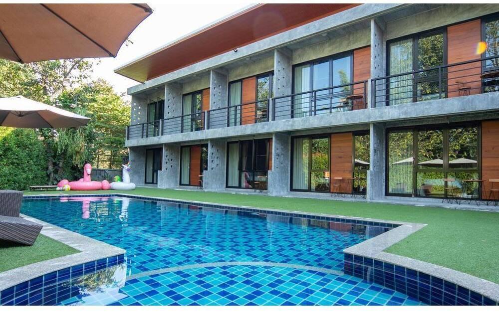 Chang Phueak Villa | Private Cozy Loft Style Villa with Pool near Chaing Mai Center