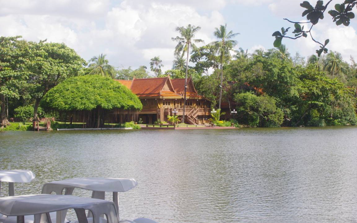 Suan Luang Resort | Private room ∙ 4 guests