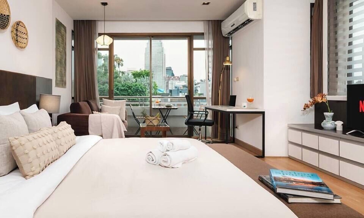 Nana Apartment | Quiet-NearTerminal21 Malls/BTSNana/SkylineView/Gym