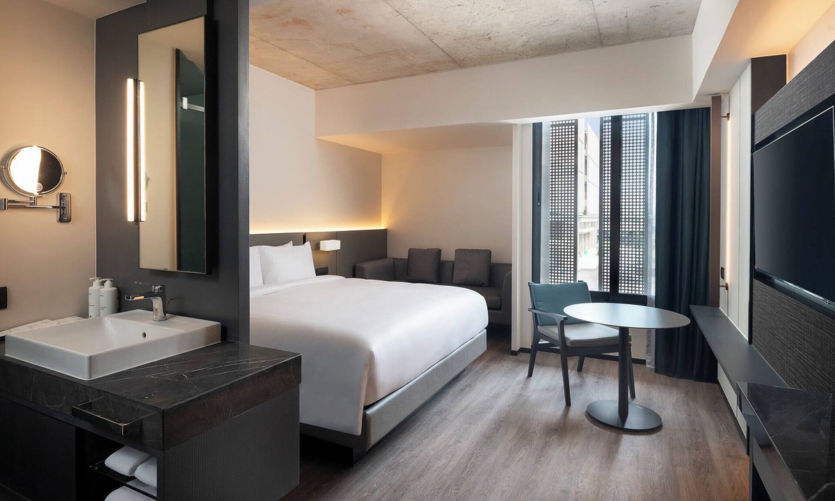Don Muang Hotel | Radisson Hotel Don Mueang Bangkok