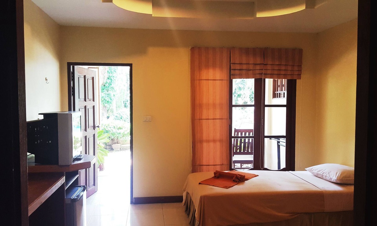 Chaweng City Center Resort | Rattana Guesthouse & Bungalow