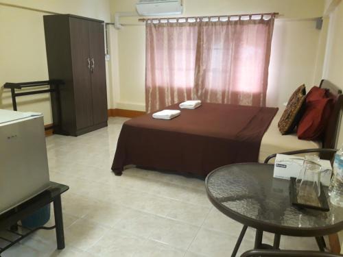 Ban Phe Hotel | Relax Inn