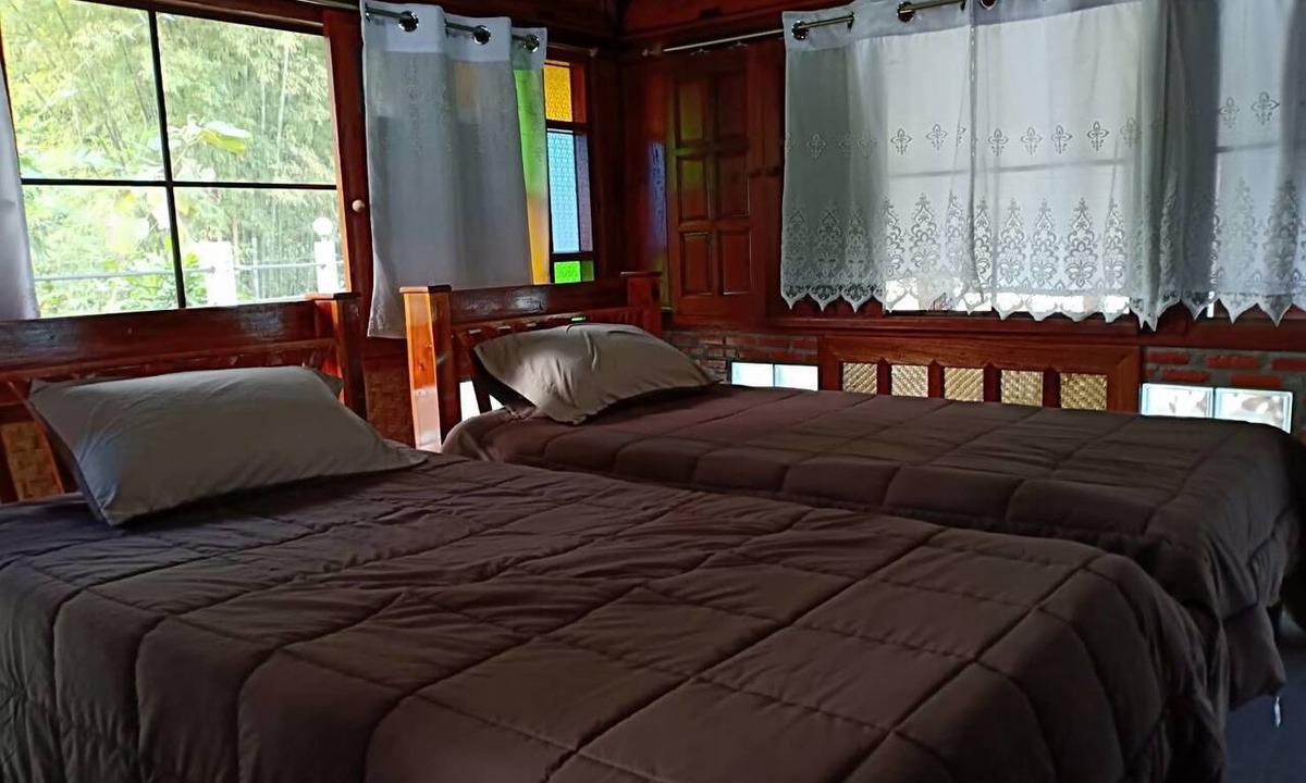 Pak Chom Hotel | Rim Nam Kong Homestay & Campsite