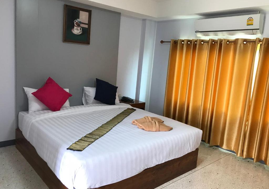 Uttaradit Hotel | @ RocKo Hotel