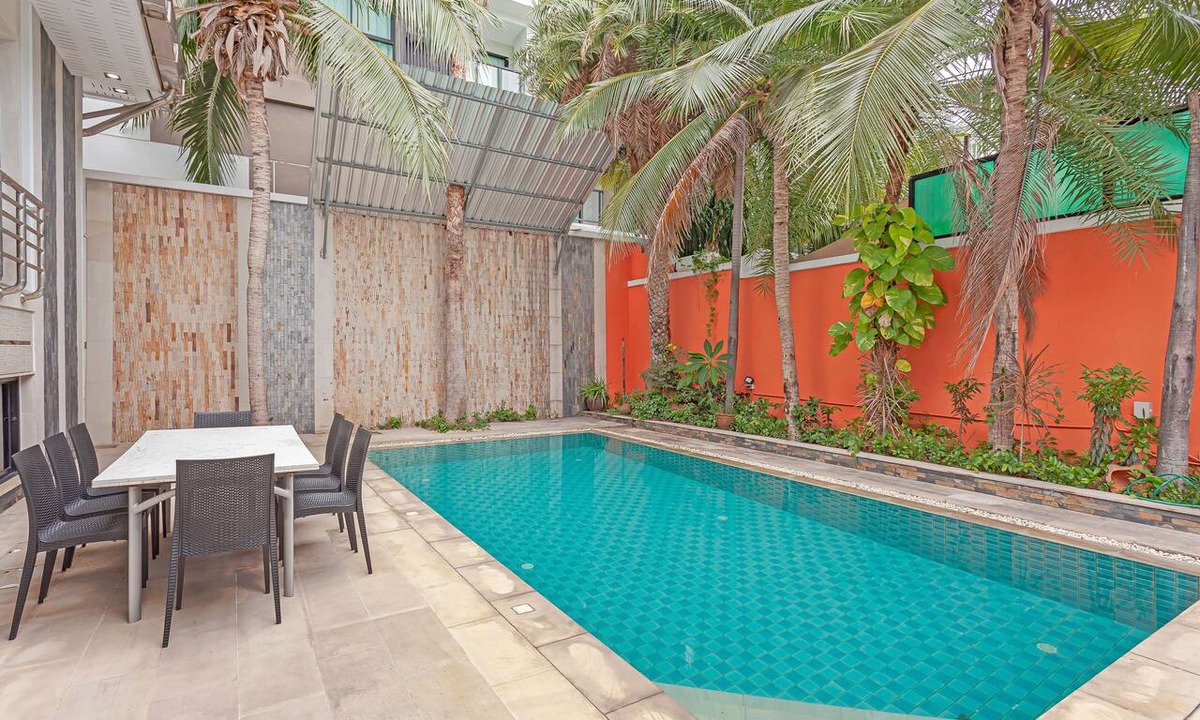 Pratumnak Hill House | Royal Grand - Luxury 4-bedroom villa for 8 people in Pattaya