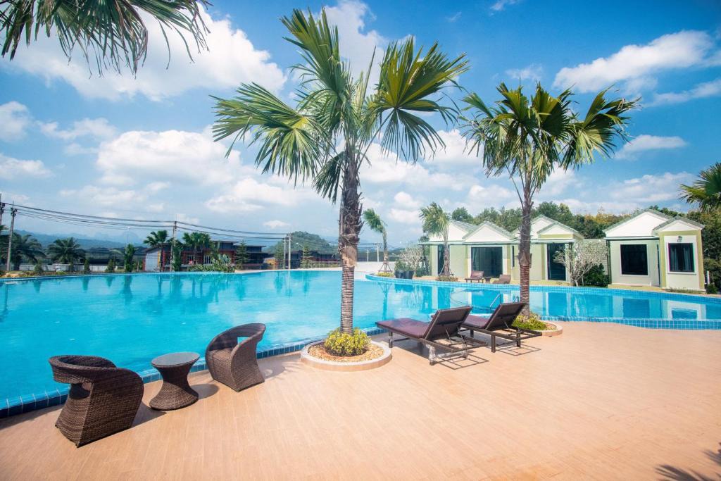Ban Ta Khun Resort | Saichon Grand View