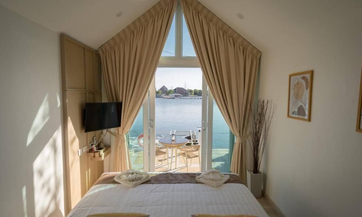 Sai Noi Hotel | Saksiam Lakeside Resort