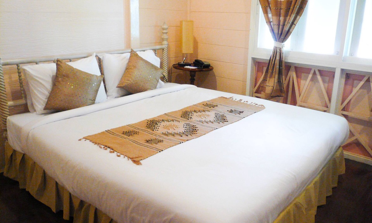 Wat Sam Phraya Hotel | SamSenSam Place