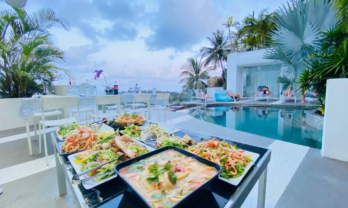 Bophut Villa | SAMUI SKYPOOL - great view over Chaweng Bai away from the noise with a breeze