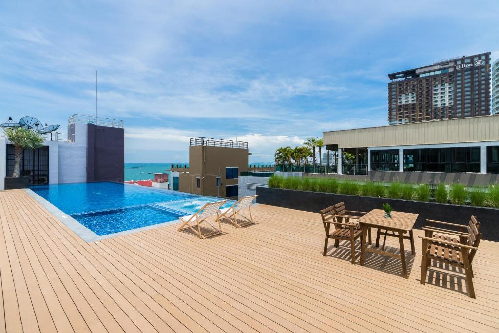 Pattaya Bay Hotel | Sea Me Spring Tree Hotel