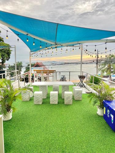 Bang Sare Villa | Seaview pool villa bangsaray