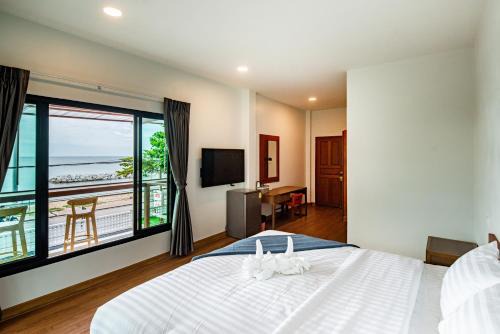 Noen Phra Hotel | Sinai Rimtalay Hotel