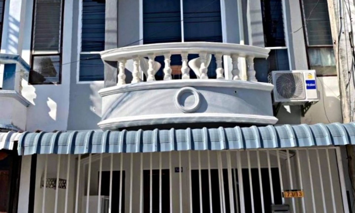 Hai Ya House | Situated on one of Chiang Mai’s most charming Thai streets,