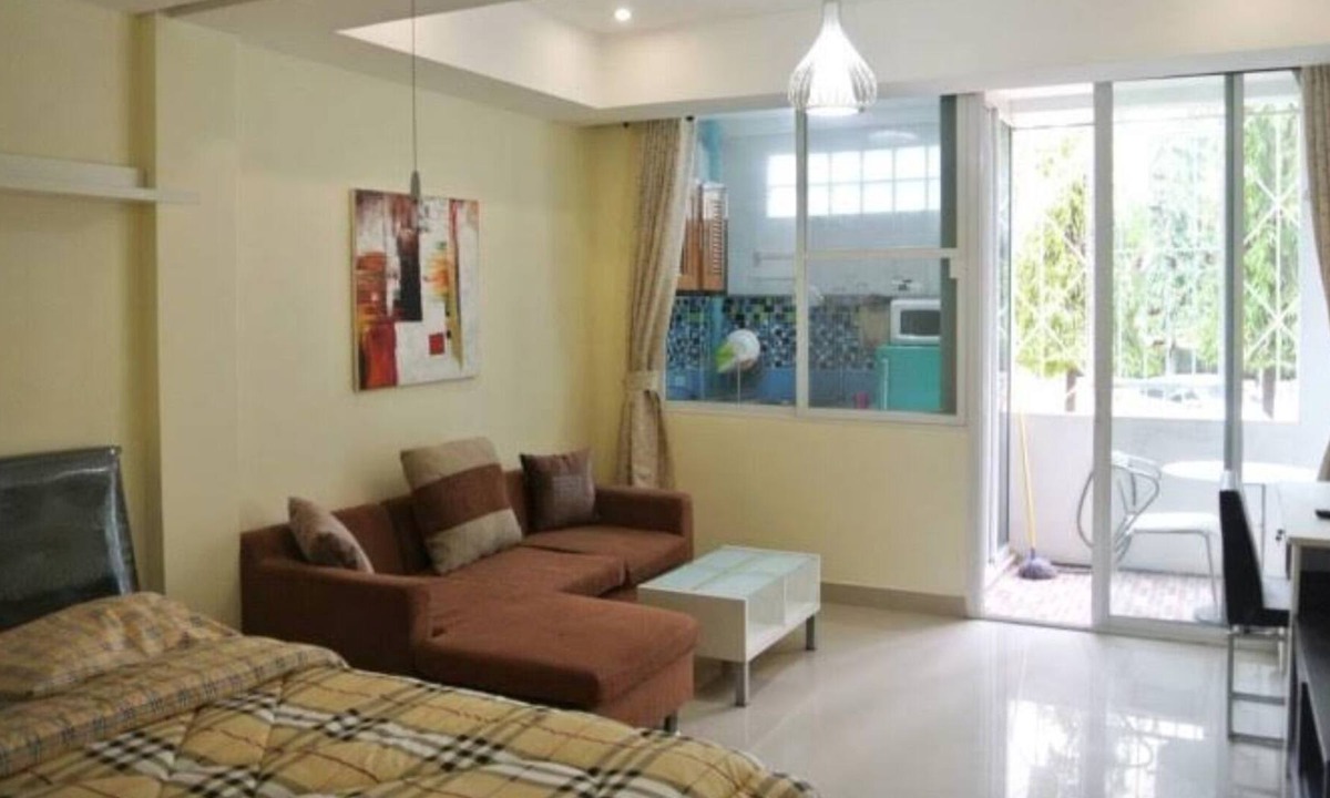 Bang Lamung Condo | Spanish place F1 R103