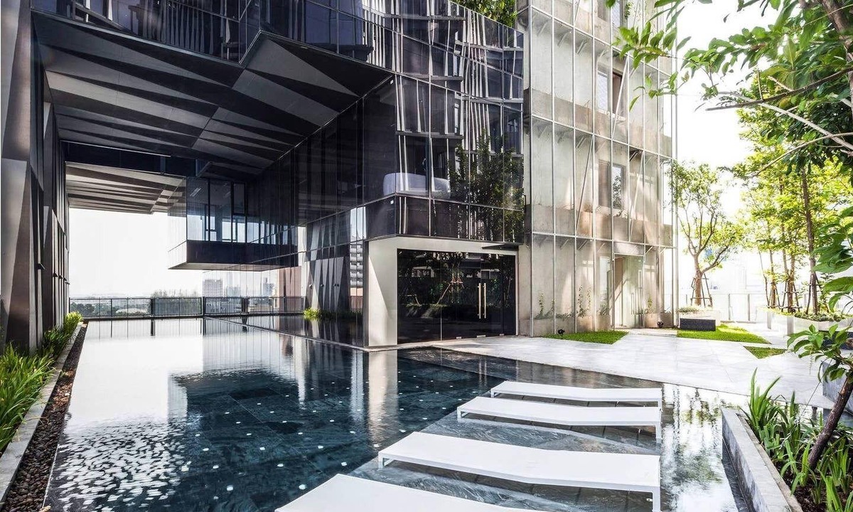 Samsen Nai Condo | [SR 2.5] 2BR FUTURISTIC @ BTS, Bangkok