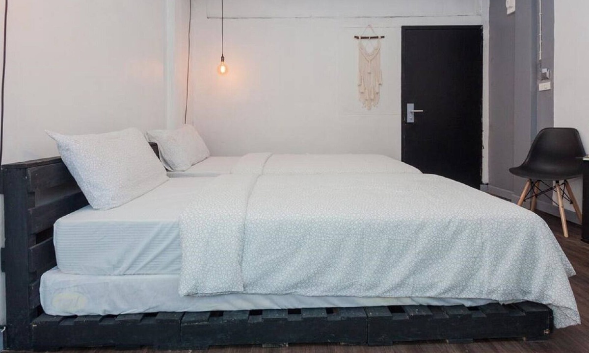 Wat Ratchabophit Hotel | Standard Double Room near grand palace